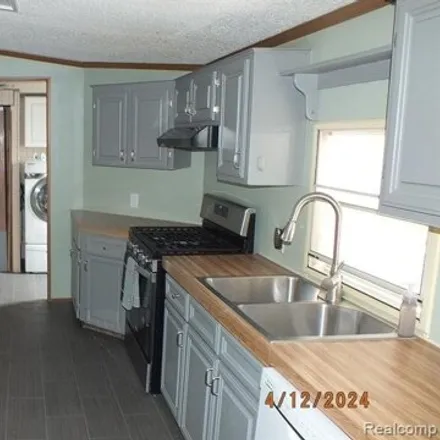 Image 7 - 304 Lochness, Michigan, 48182 - Apartment for sale