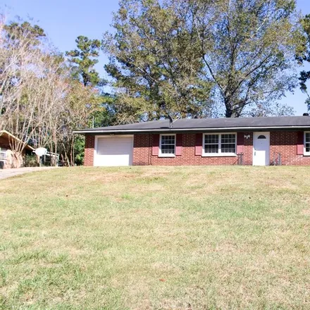 Buy this 3 bed house on 508 Parker Hills Drive in Ozark, AL 36360