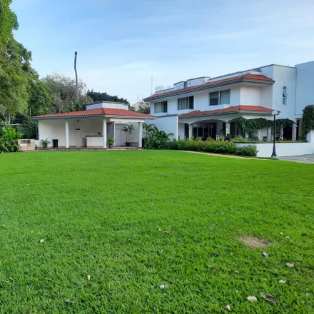 Buy this studio house on Privada La Gran Villa in Fraccionamiento Real de Minas, 86035 Villahermosa