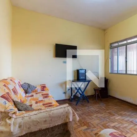 Rent this 2 bed house on Rua Toledo Castelanos in 147, Rua Tolêdo Castelanos