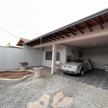 Buy this 3 bed house on Rua José Garcia Simões in Araras, Araras - SP