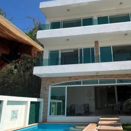 Rent this 4 bed house on unnamed road in Fraccionamiento Club Res Las Brisas, 39300 Acapulco