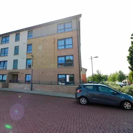 Rent this 2 bed apartment on Oatlands Square in Hutchesontown, Glasgow
