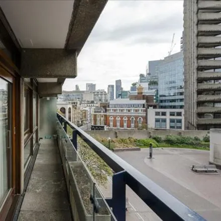 Image 9 - Ben Jonson House, Cromwell Place, Barbican, London, EC2Y 8NB, United Kingdom - Room for rent