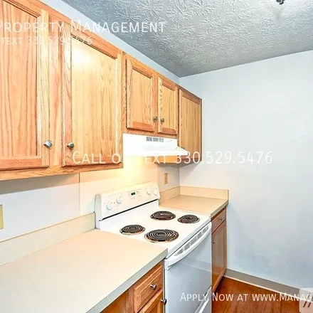Image 5 - 74 1st St SE, Unit 11 - Apartment for rent