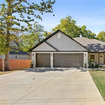 Buy this 4 bed house on 32 Ruthwell Drive in Bella Vista, AR 72715