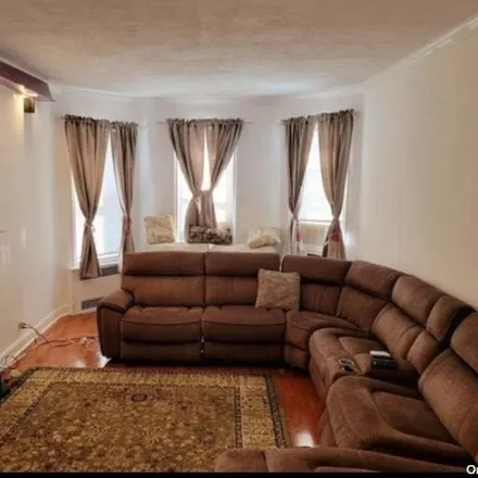 Image 6 - The Lawrence House Cooperative Apartments, 2 Herrick Drive, Village of Lawrence, NY 11559, USA - Condo for sale