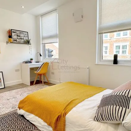 Rent this 1 bed apartment on Halls Locksmiths in 92 Alfreton Road, Nottingham
