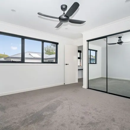 Image 2 - 30 Belmont Road West, Croydon South VIC 3136, Australia - Apartment for rent