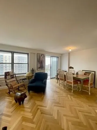 Image 6 - Brightwater Towers West, 601 West 5th Street, New York, NY 11224, USA - Condo for sale