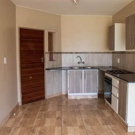 Image 5 - 189 Flowers Street, Tshwane Ward 58, Pretoria, 0084, South Africa - Apartment for rent