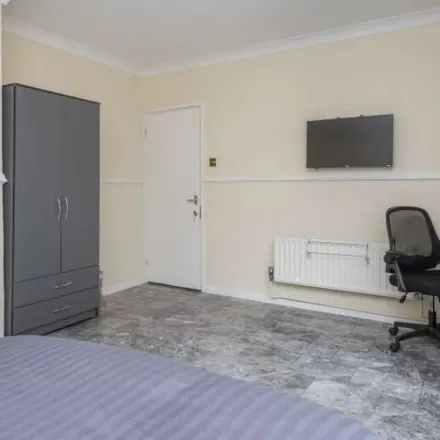 Image 4 - Sewell Road, London, SE2 9XW, United Kingdom - Apartment for rent