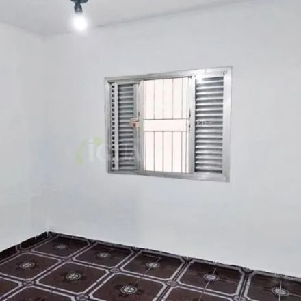 Rent this 2 bed house on Rua Evangelista de Souza in Parque Capuava, Santo André - SP