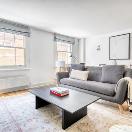 Rent this 2 bed apartment on The Cambridge Satchel Company in Shorts Gardens, London