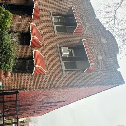 Buy this 7 bed house on 1609 Park Place in New York, NY 11233