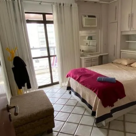 Rent this 4 bed apartment on Rua 2400 in Centro, Balneário Camboriú - SC