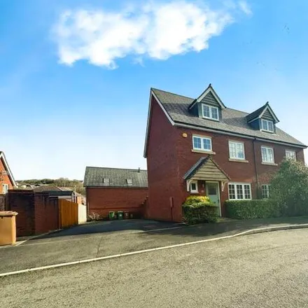 Buy this 4 bed duplex on Cwm Calon Road in Gelligaer, CF82 6AU