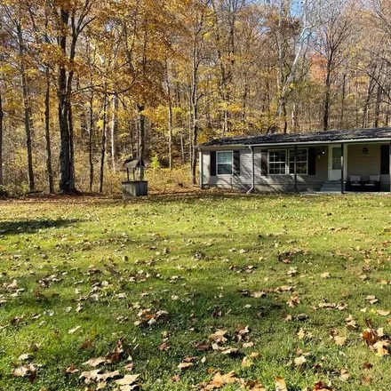 Buy this 3 bed house on 4998 Walnut Creek Road in Ross County, OH 45644