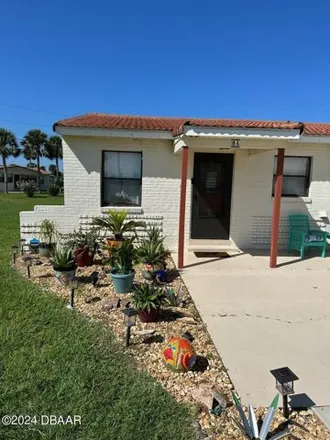 Buy this 1 bed house on 8 Oriole Circle in Ellinor Village, Ormond Beach