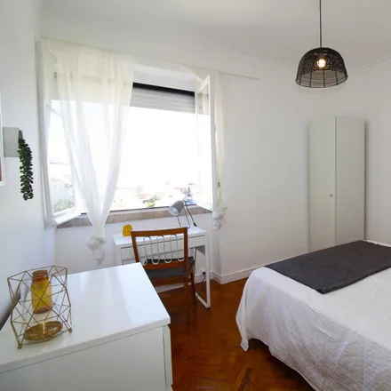 Rent this 1 bed room on Rua Leite de Vasconcelos 77 in 1170-379 Lisbon, Portugal