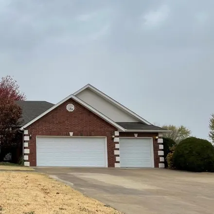 Buy this 4 bed house on 1624 Lakeview Drive in Webb City, MO 64870