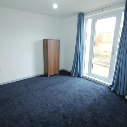 Image 1 - Stainbeck Road, Leeds, LS7 2PY, United Kingdom - Apartment for rent