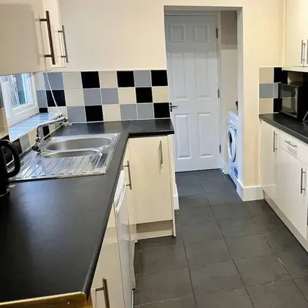 Rent this 5 bed house on Watford in WD24 5EY, United Kingdom