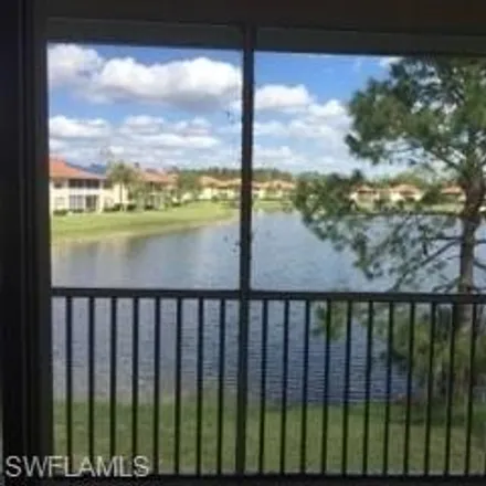 Image 2 - 472 Robin Hood Circle, Collier County, FL 34104, USA - Condo for rent