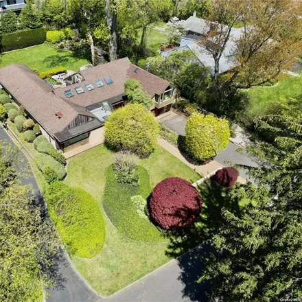 Image 1 - 14 Mirrielees Road, Village of Great Neck Estates, North Hempstead, NY 11021, USA - House for sale