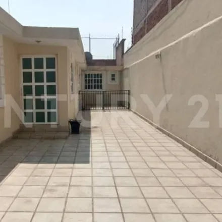 Buy this 2 bed house on Calle Rosaura Zapata 47 in 54055 Tlalnepantla, MEX