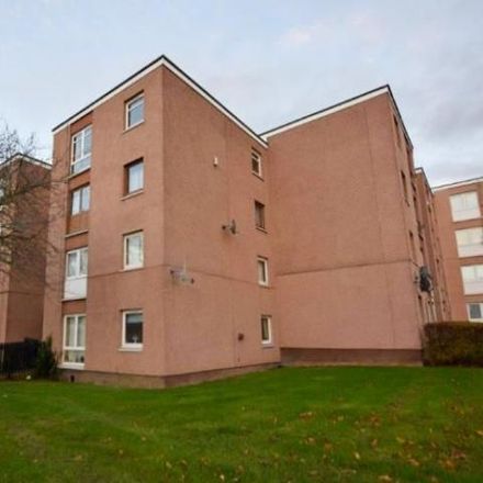 Rent this 2 bed apartment on Dickson Avenue in Dundee, DD2 4DD