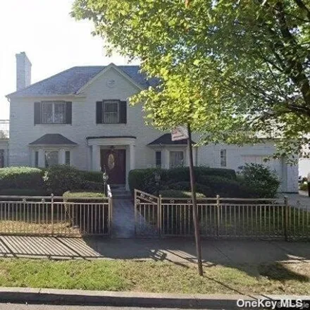 Image 1 - 110-56 68th Avenue, New York, NY 11375, USA - House for sale