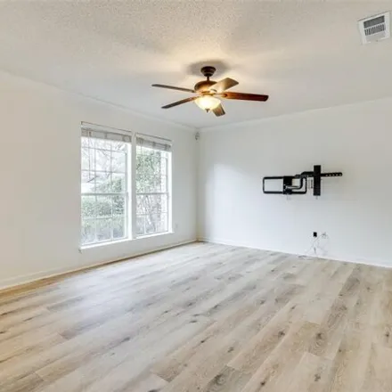 Image 2 - 12140 Trotwood Drive, Austin, TX 78753, USA - Condo for sale