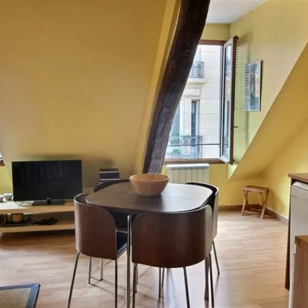 Image 8 - 53 Rue de Bretagne, 75003 Paris, France - Apartment for rent