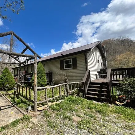 Buy this 3 bed house on 19 US 19E in Frank, Avery County