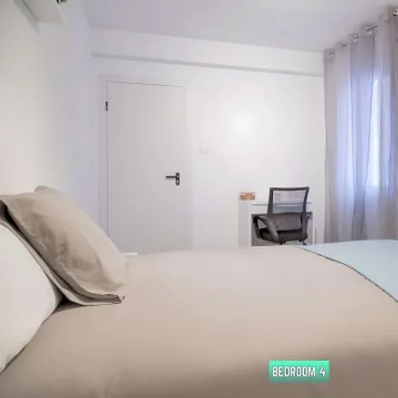 Rent this 3 bed room on Calle de Ramón Luján in 28026 Madrid, Spain