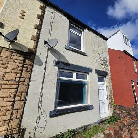 Rent this 2 bed house on Snydale Road/Eveline Street in Snydale Road, Upper Cudworth