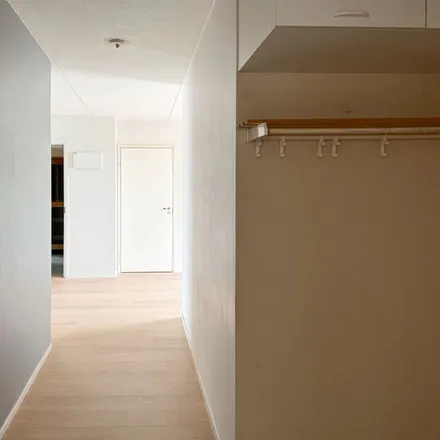 Rent this 3 bed apartment on Ruukuntekijäntie 1 in 01600 Vantaa, Finland