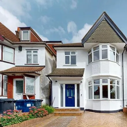 Buy this 5 bed duplex on The Drive in London, NW11 9TL