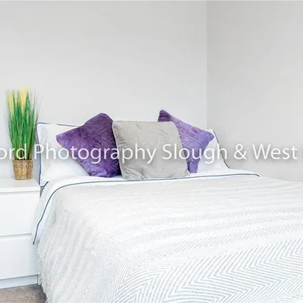 Image 1 - Hole Hill, Westcott, RH4 3NZ, United Kingdom - Duplex for rent