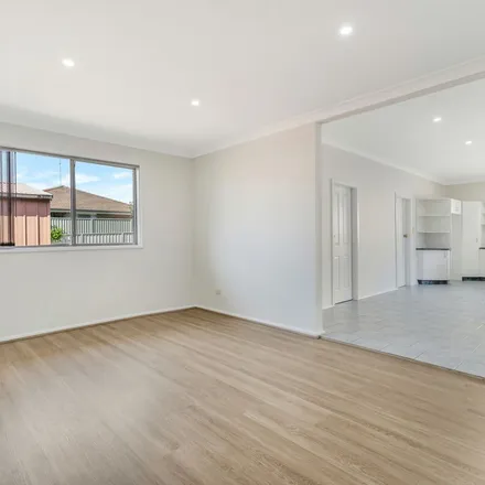 Rent this 5 bed apartment on Bainbridge Crescent in Rooty Hill NSW 2766, Australia