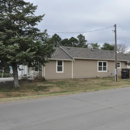 Image 5 - 102 West Main Street, Oacoma, Lyman County, SD 57365, USA - House for sale