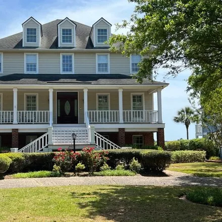 Buy this 6 bed house on 6465 Hawksbill Drive in Wilmington, NC 28409
