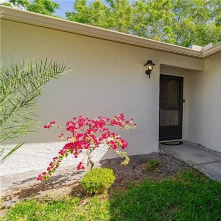 Image 3 - 3308 37th Way South, Saint Petersburg, FL 33711, USA - House for sale