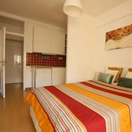 Image 2 - Minipreço, Praceta do Comércio, 2610-159 Amadora, Portugal - Apartment for rent