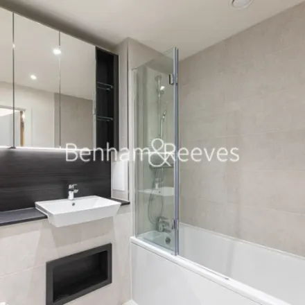 Image 2 - Charing Cross, London, SW1A 2DX, United Kingdom - Apartment for rent