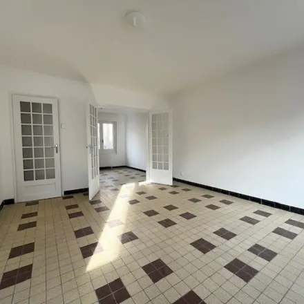 Rent this 5 bed apartment on 6 Place de la Méditerranée in 59210 Coudekerque-Branche, France