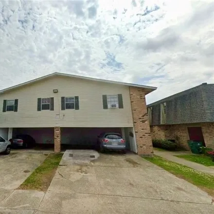 Buy this 13 bed house on 901 Monterey Court East in Terrytown, Jefferson Parish