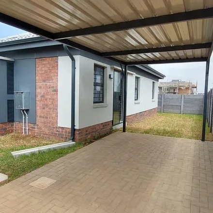 Image 6 - Teal and Red Street, Ekurhuleni Ward 53, Gauteng, 1454, South Africa - Apartment for rent