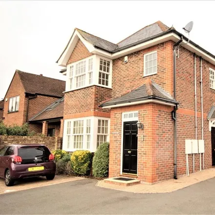 Rent this 2 bed apartment on Layter's Green Lane in Gerrards Cross, SL9 8TH